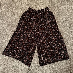 American Eagle flowy boho pants
